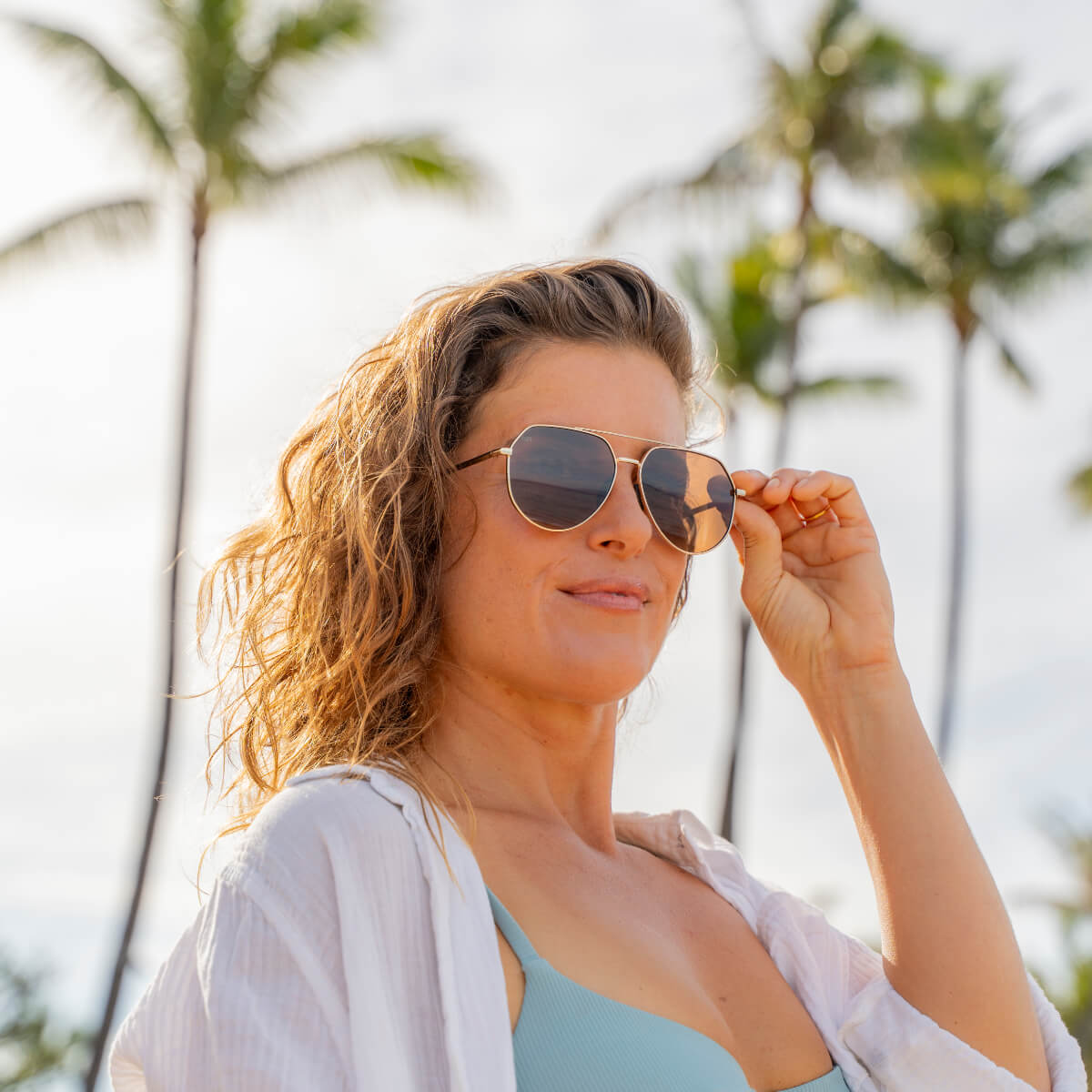 Gold Metal Oversized Aviator Sunglasses Retro Tangle-Free Design Tangle Free Aston - Country Chic Antique Gold – Shady Rays  main image 3